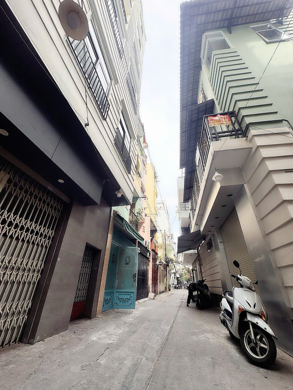 BÁN NHÀ HXH Đ.LÊ VĂN SỸ, QUẬN 3 – DT 6M*10M –  CHỈ 20M RA MT – NHÀ THIẾT KẾ DẠNG KIẾN TRÚC BIỆT THỰ PHÁP SIÊU ĐẸP* LIÊN HỆ GIANG GIANG: 093.86.76.685