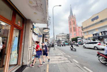 BÁN QUỸ ĐẤT SIÊU HIẾM – MT HỤT Đ.HAI BÀ TRƯNG, P.TÂN ĐỊNH, QUẬN 1 – NGANG 5M NỞ HẬU 7M * 32M VUÔNG ĐẸP – HDT ĐỀU 60TR/TH – GIANG GIANG:0938676685