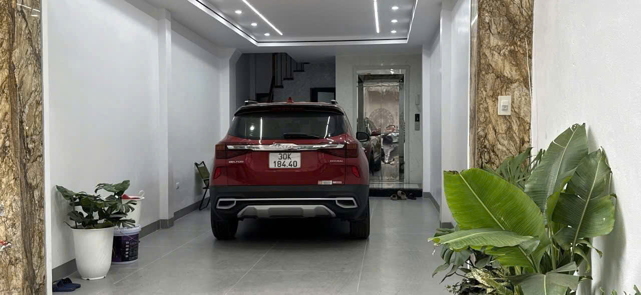 Phố cổ Bồ Đề, Long Biên  DT 54m² x 6 tầng  Gara oto, thang máy  Chỉ hơn 16 tỷ là nhận nhà