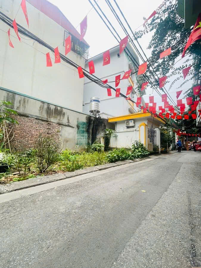 Phố Ngọc Lâm  Mảnh đất vuông đẹp  Giá trị và tiềm năng  Chỉ hơn 6 tỷ là gả đi