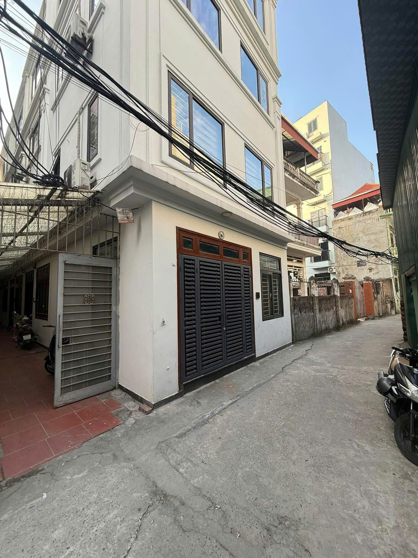 Bát Khối oto thông  DT 36m – MT 4,8m  Dân xây tâm huyết  Giá 8 tỷ hơn xíu xiu