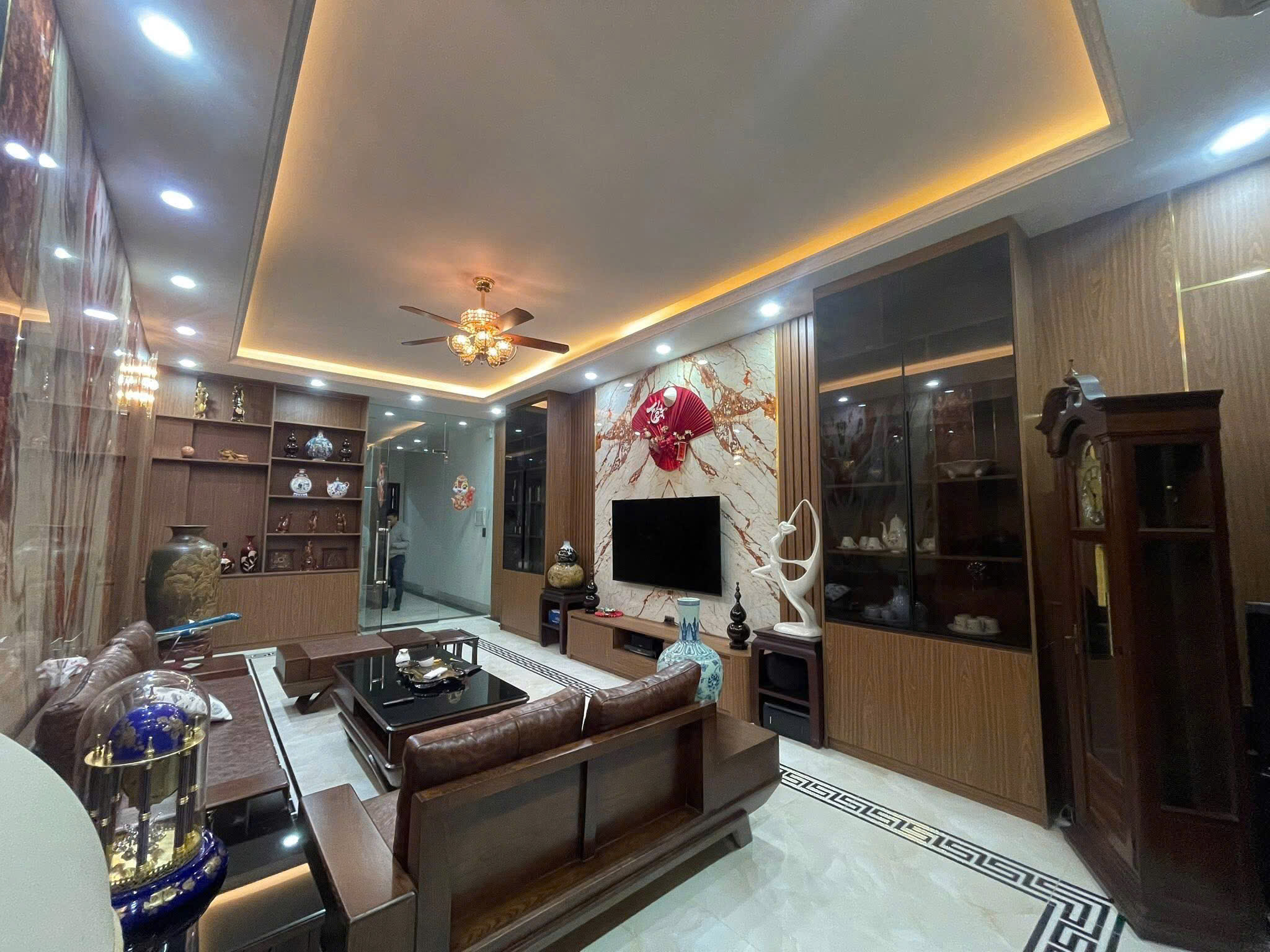 Ngọc Thuỵ nhà dân xây  DT 90m – MT 4,5m xây 5 tầng thang máy  Giá hạ kịch sàn 21,5 tỷ