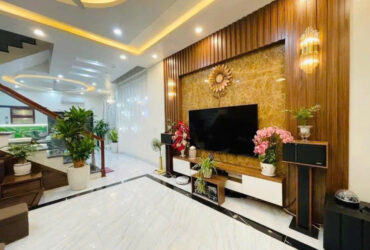 BÁN NHÀ BỒ ĐỀ LONG BIÊN,OTO, LÔ GÓC,SÁT PHỐ,GẦN HỒ,ĐẸP LONG LANH,42M NHỈNH 9 TỶ