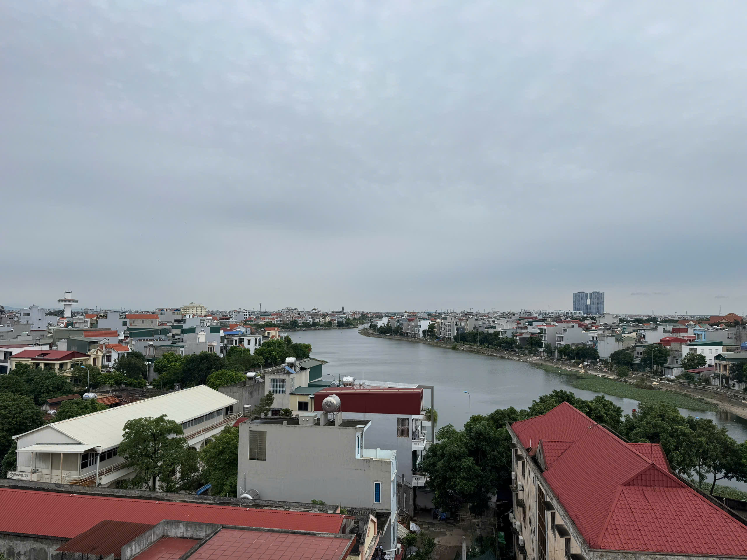 CHO THUÊ TÒA NHÀ ĐẶT TRỤ SỞ, CHI NHÁNH NGÂN HÀNG TRUNG TÂM TP. HẢI DƯƠNG