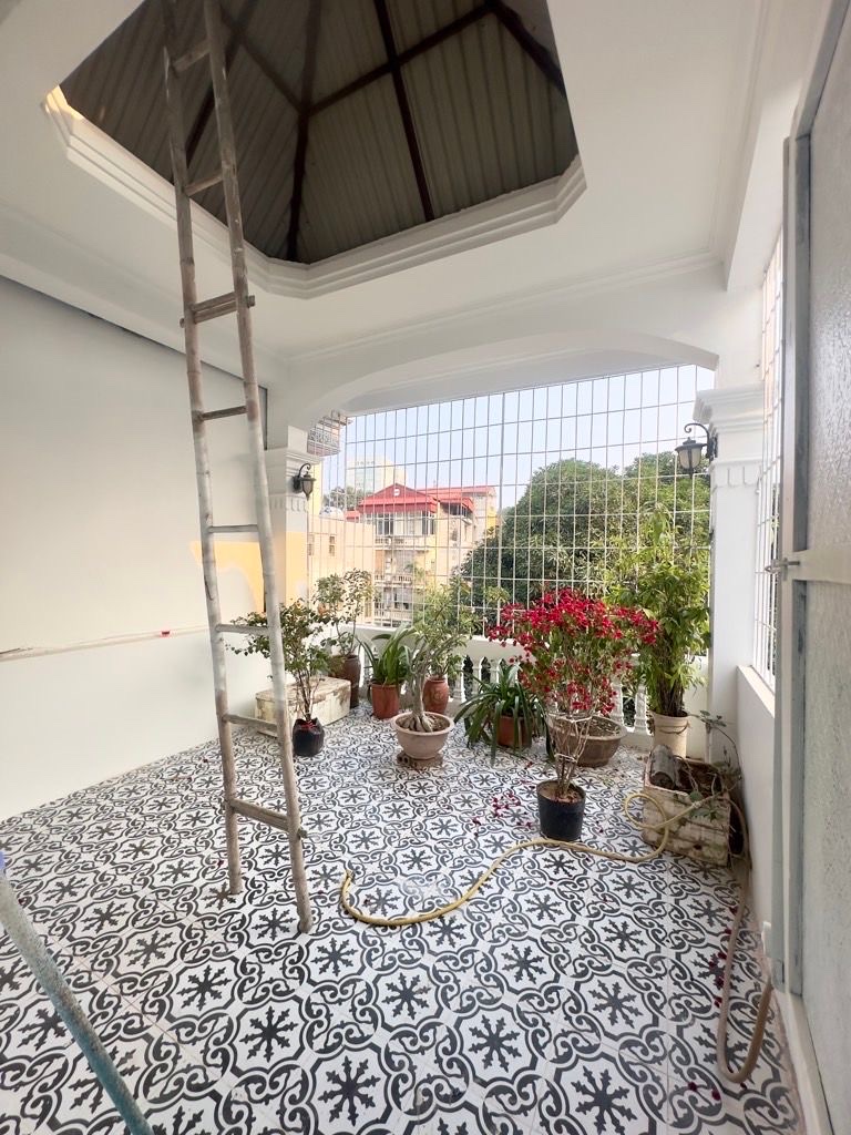 hoàng hoa thám 38m x4 tầng 13,5 tỷ lô góc,ô tô,kinh doanh,20m ra phố