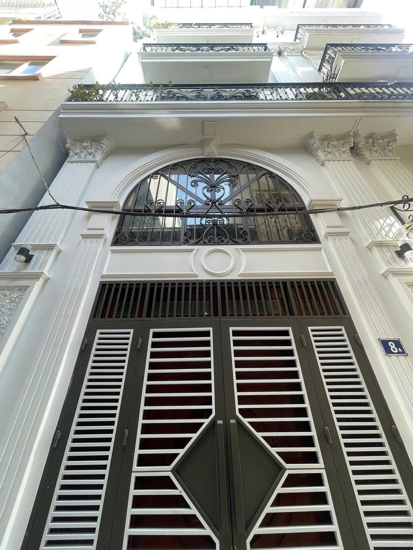 Nhà đẹp Thạch Bàn  DT 42m – MT 5m xây 6 tầng lầu  Tiện ích đều gần  Chỉ hơn 10 tỷ