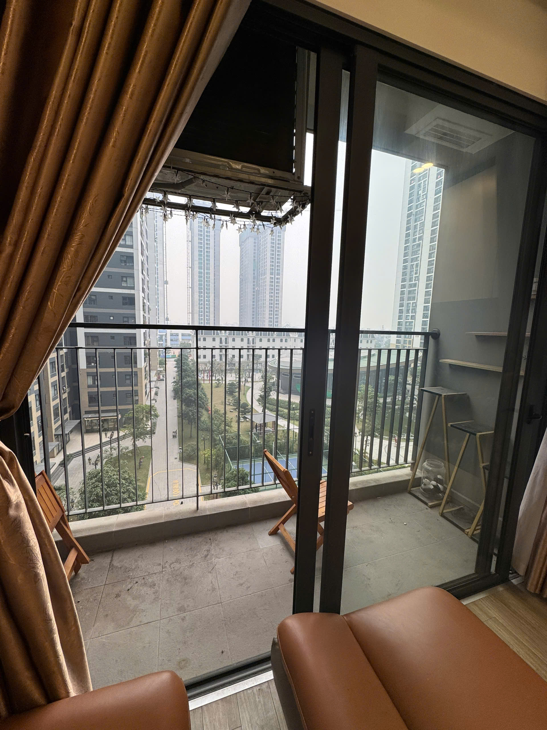 BÁN CĂN GÓC 3 PHÒNG NGỦ SA2 VINHOMES SMART CITY – TẦNG THẤP ĐẸP – FULL NỘI THẤT – SỔ ĐỎ LÂU DÀI