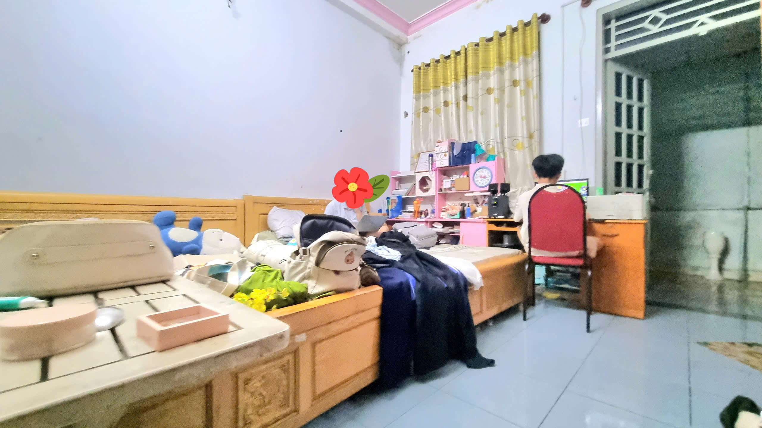 Bán nhà 2 Tầng 104m² Dĩ An,SHR đường xe hơi thông,gần Ngã 3 Ông Xã