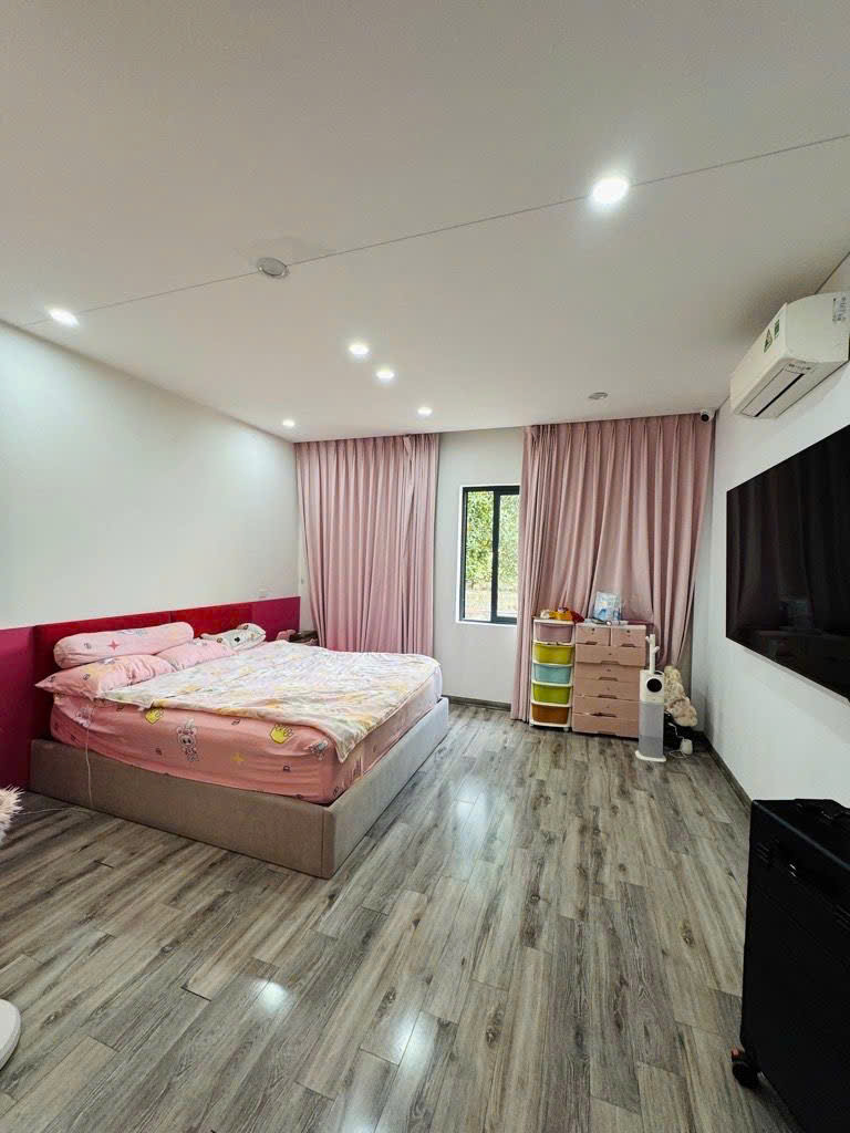 BÁN NHÀ THÁI BÌNH ĐÔNG ANH,OTO ĐỖ CỬA,NGÕ NÔNG,ĐẸP LONG LANH,50M NHỈNH 5 TỶ