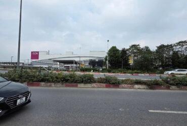 Đất mặt phố Cổ Linh, đối diện AEON  DT 40m – MT 4,2m  Siêu hiếm  Kinh doanh đỉnh  20 tỷ chẵn