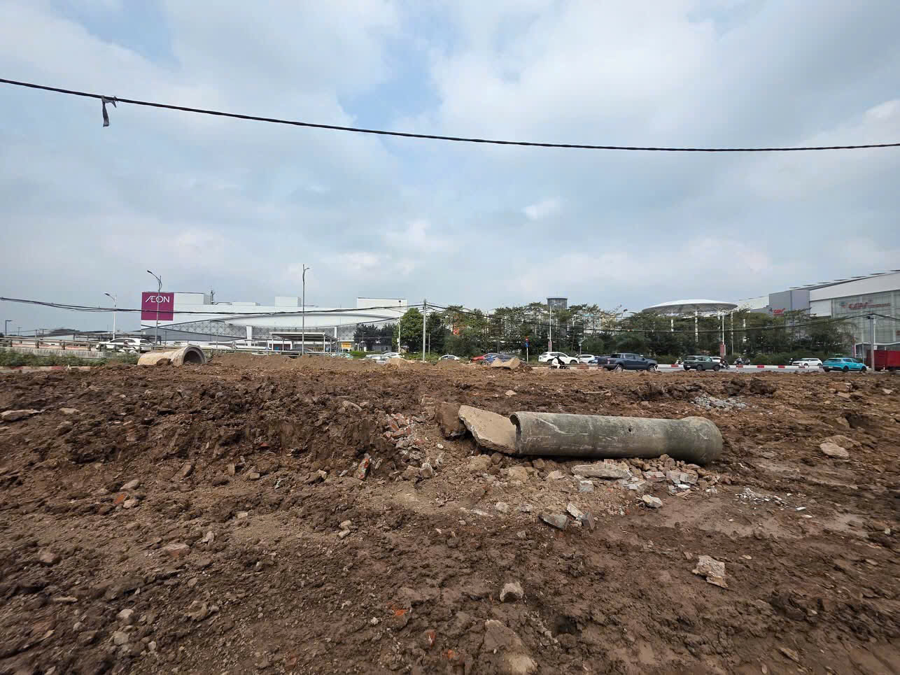 Đất mặt phố Cổ Linh, đối diện AEON  DT 40m – MT 4,2m  Siêu hiếm  Kinh doanh đỉnh  20 tỷ chẵn