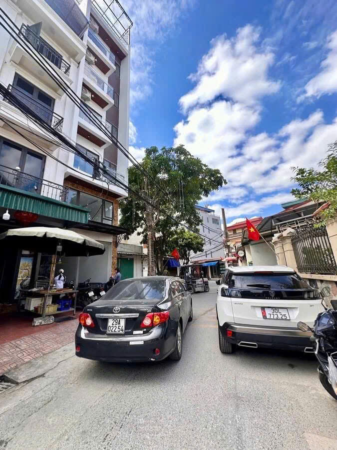 Phân khúc giá 17 tỷ  Vừa ở vừa kinh doanh siêu đỉnh  Không có căn nào qua nổi căn nhà này tại Long Biên