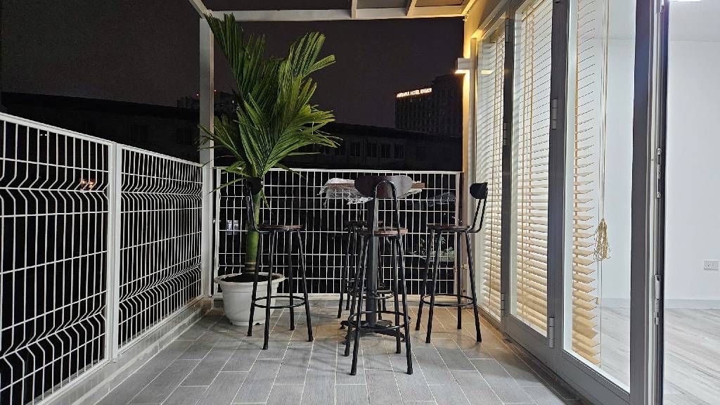 bán nhà láng hạ 38m x6 tầng thang máy 12,35 tỷ lô góc