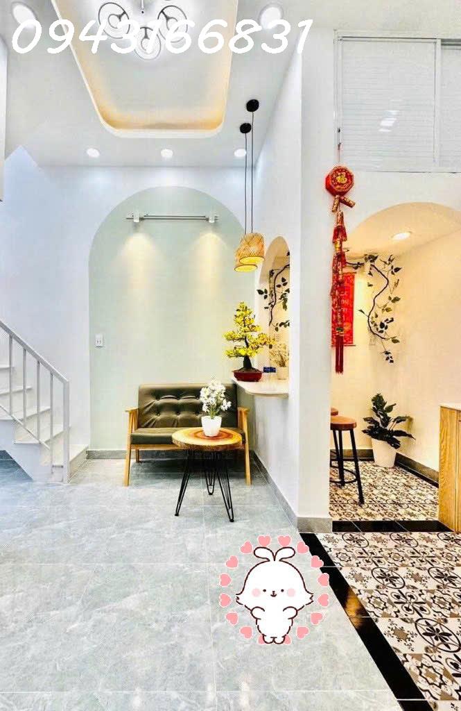 Bán nhà đẹp Tân Bình: Nhỉnh 2XX tỷ, 15m2, 3 tầng, 2 phòng ngủ, sổ hồng chính chủ,  liên hệ 0943166831.
