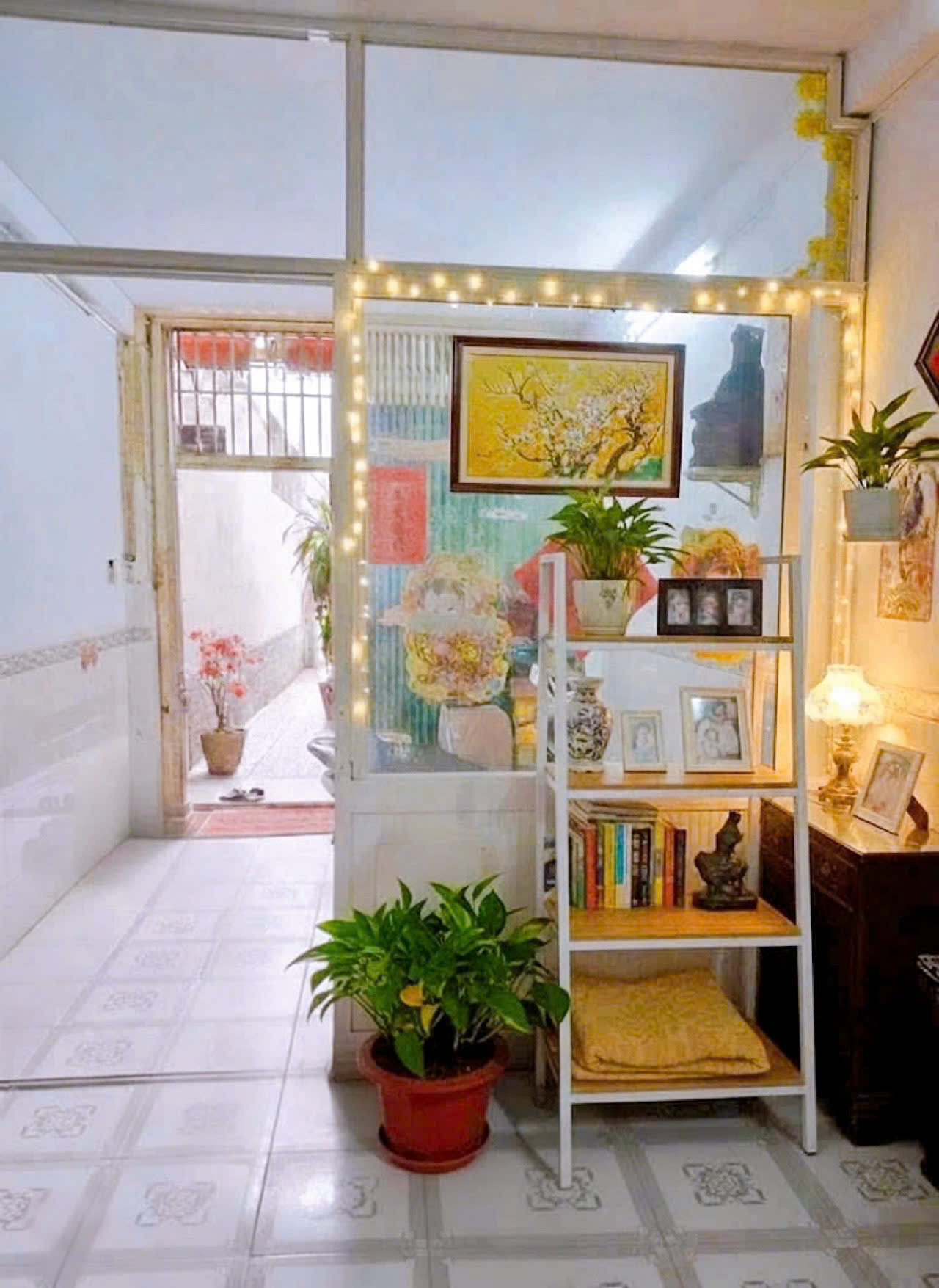 Nhà gần hẻm Ô tô Lê Văn Sỹ – QUẬN 3 – 4.2 x 28 m (75 m2) – 9.9 tỷ