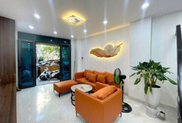 Nhà xây mới chỉ 2x, oto đỗ cửa