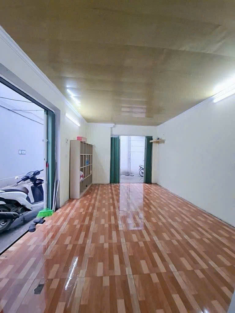 Nhà lô góc oto đỗ cửa, kinh doanh đẹp