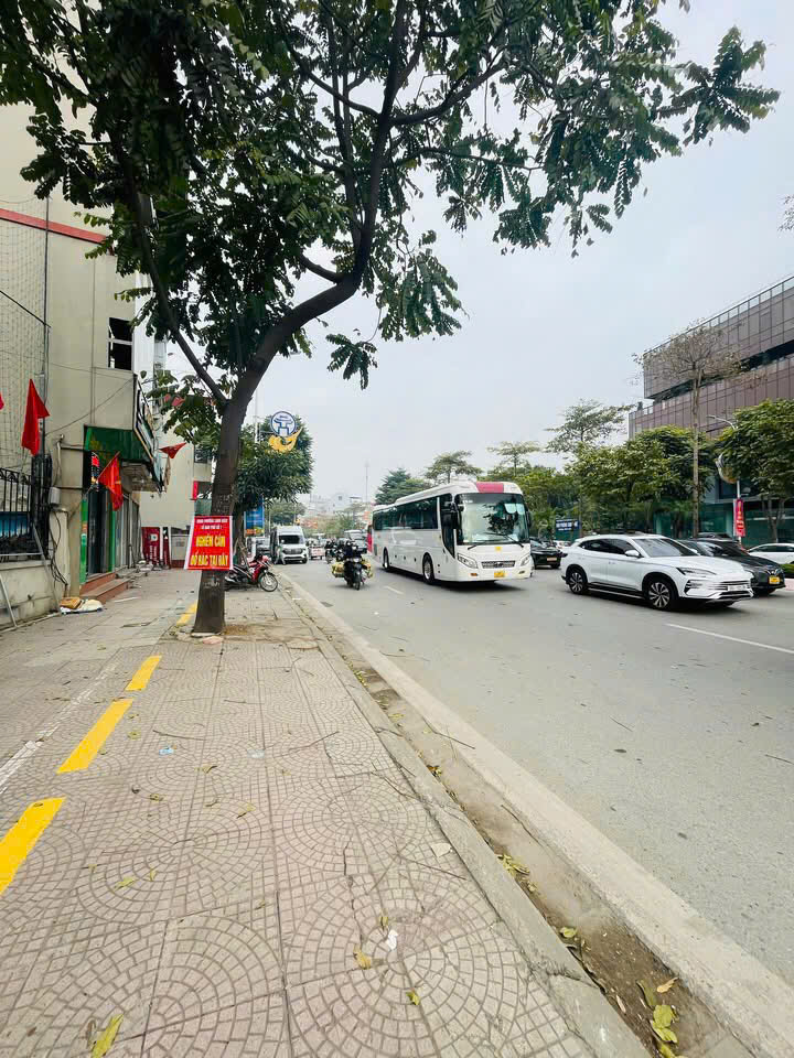 Bán nhà 2 tầng giá ngang bán đất Ngọc Trì, Thạch Bàn  DT 36m – MT 4,3m  Nhích 6 tỷ tí ti