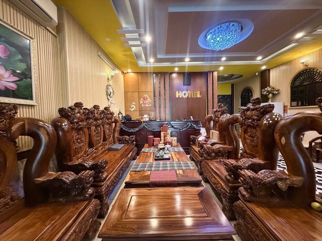 KHÁCH SẠN CAO CẤP – 38 tỷ TL – DÒNG TIỀN 2,2 tỷ/năm – 2 MẶT TIỀN TRƯỚC SAU