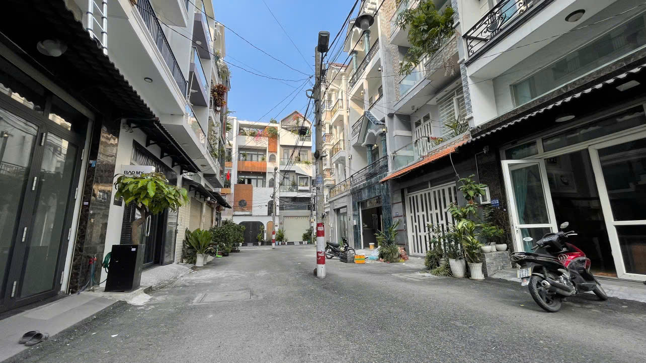 THÂN NHỜ ACE HỖ TRỢ BÁN NHÀ ĐẸP GẦN Chợ Thạch Đà – HẺM 9M Ô TÔ TRÁNH NHAU