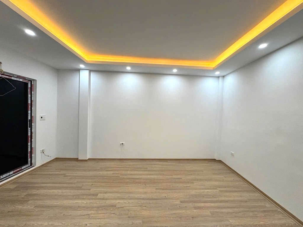 Bán nhà xây mới 5 tầng Liên Mạc – Bắc Từ Liêm, ô tô đỗ cổng, giá 6 tỷ.