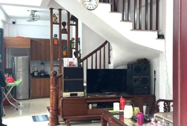 Bán nhà Liên Mạc lô góc, ô tô tránh – ô tô vào nhà, 4p ngủ, hơn 6 tỷ.