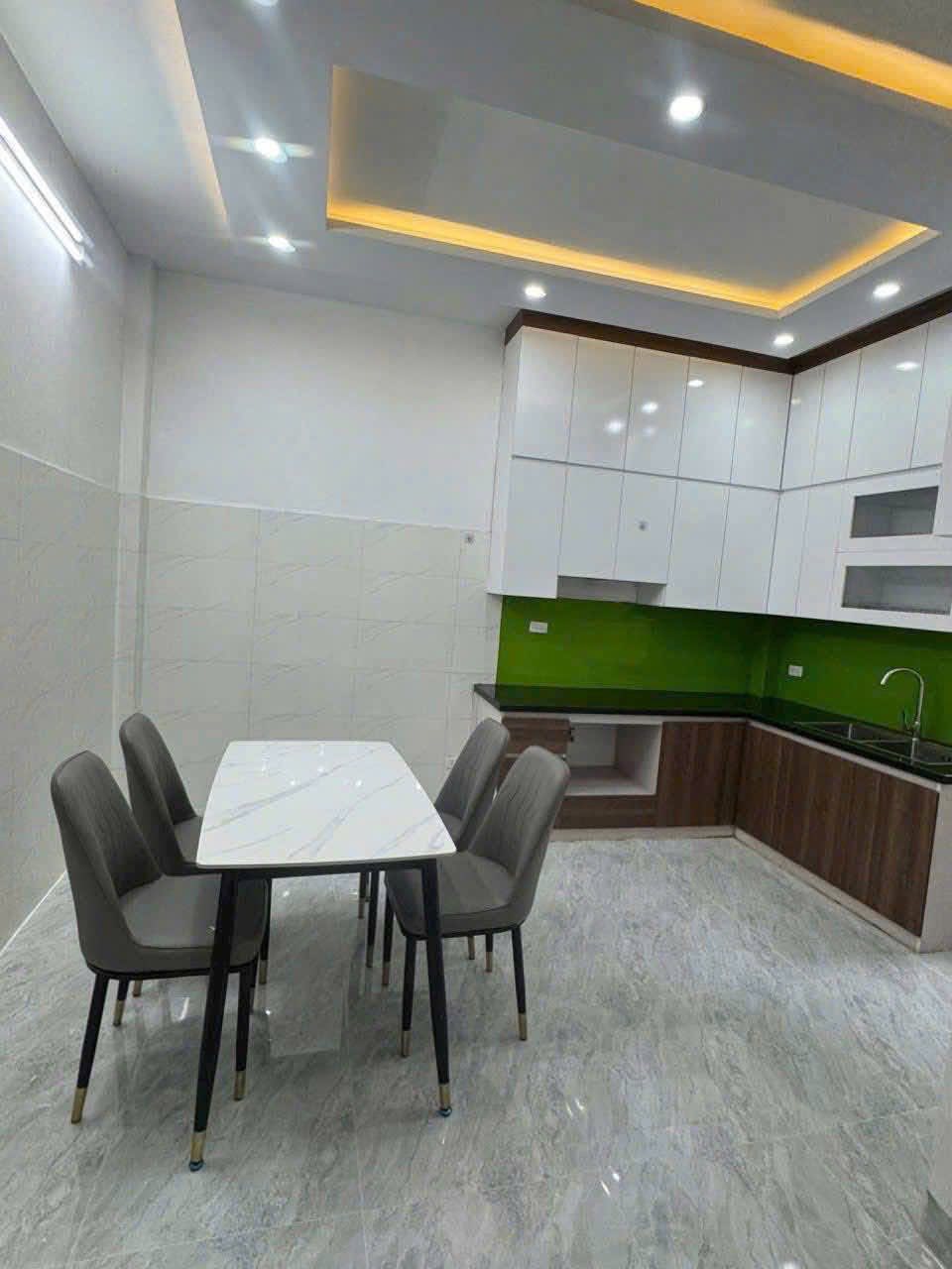 BÁN NHÀ LIÊN MẠC 5 TẦNG 35M² – NHÀ LIÊN MẠC BẮC TỪ LIÊM – Ô TÔ,10M Ô TÔ TRÁNH HƠN 6 Tỷ