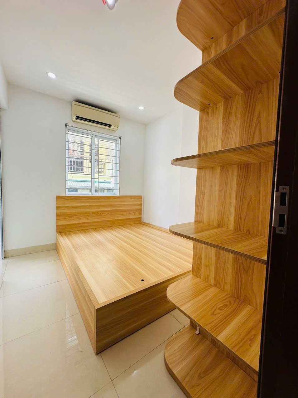 Cho thuê căn hộ giá tốt tại đường Phạm Văn Đồng, Bắc Từ Liêm, Hà Nội.