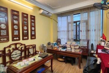 Bán Nhà Riêng  tại Phố Trung Liệt,  giá 14,5 tỷ, DT 49m2, x 5 tầng, 4PN,  trung Tâm Đống Đa Hà Nội