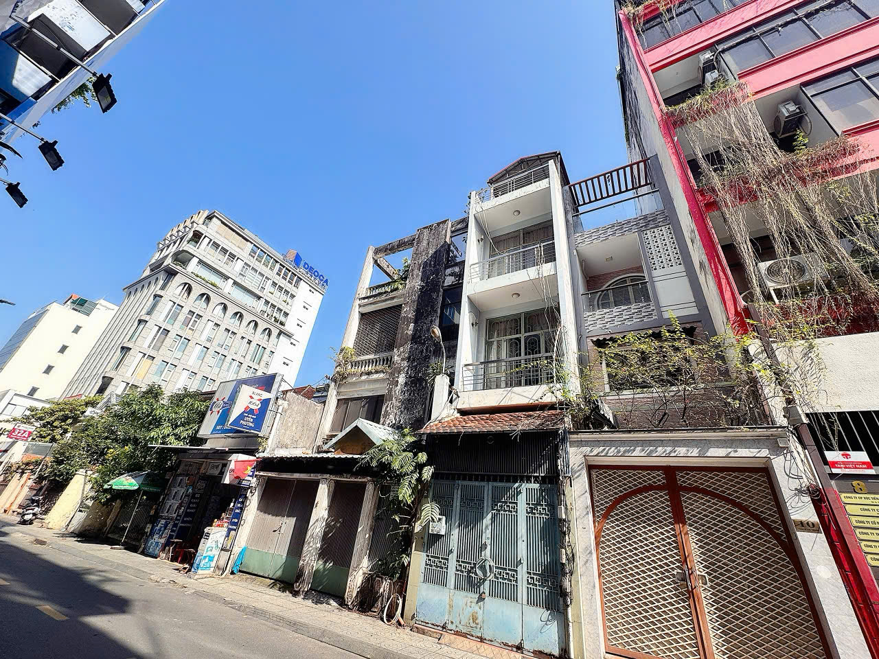 BÁN NHÀ MTKD ĐƯỜNG THẠCH THỊ THANH, TÂN ĐỊNH, QUẬN 1 – DT SIÊU KHỦNG 221M2 – NGANG LỚN 10.5M*25M – PHÙ HỢP XÂY BUILDING VP – CHÍNH CHỦ 0938676685 GIANG GIANG