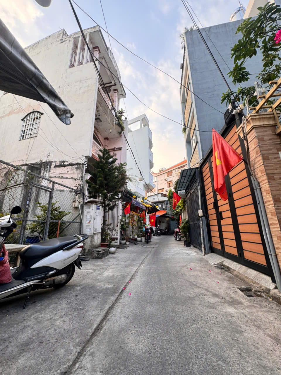 BÁN ĐẤT ĐẸP 5M*17M – MẶT TIỀN HXH Đ.LÝ CHÍNH THẮNG THÔNG HOÀNG SA – CHỈ 20M RA MT CHÍNH VỊ TRÍ KD ĐỈNH – CHỈ 10,3T – CHÍNH CHỦ 0938676685 GIANG GIANG