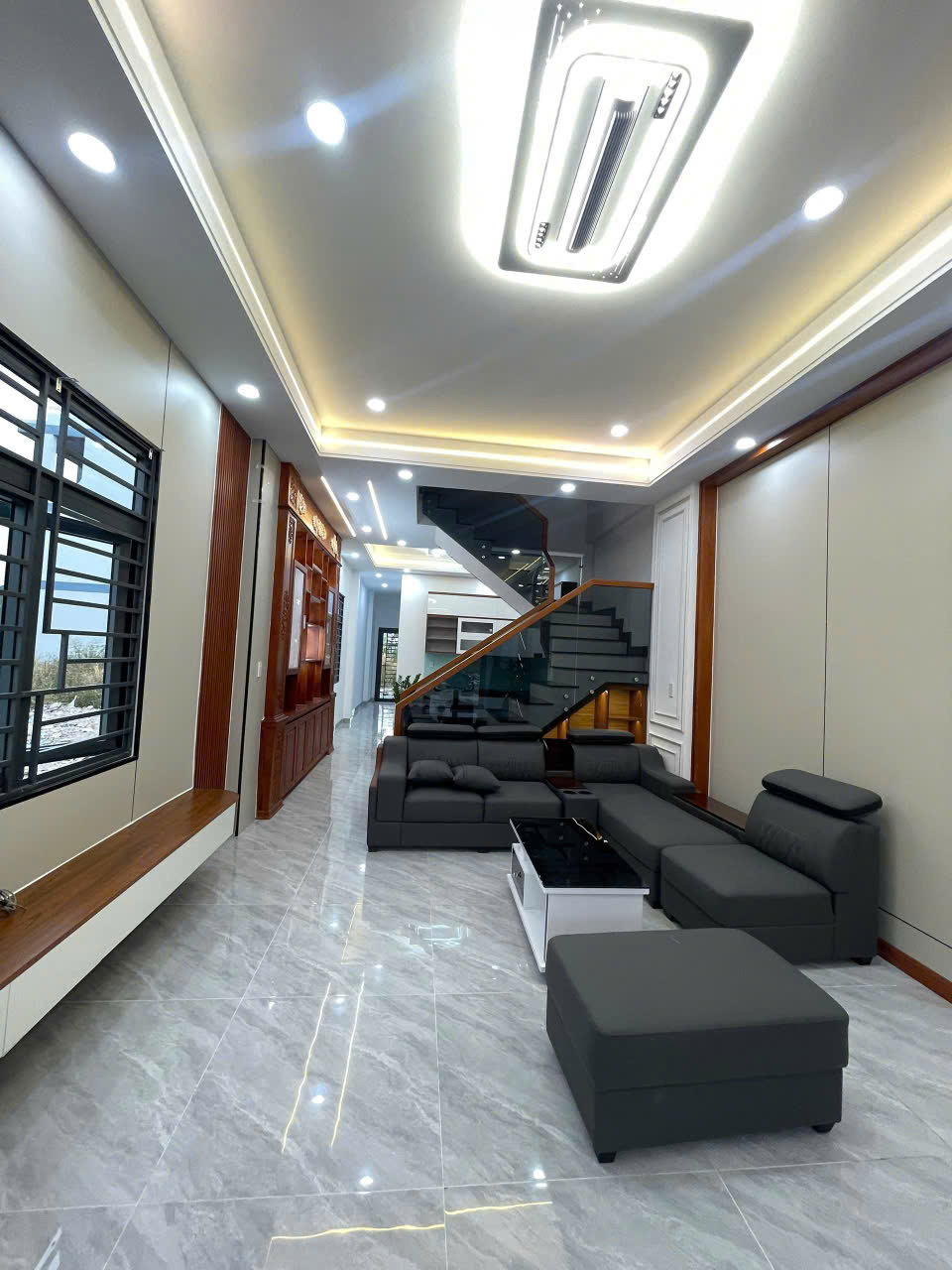 Bán nhà 3 Tầng P.Trấn Biên,Đường nhựa 12M,gần trường THCS Nguyễn Bỉnh Khiêm