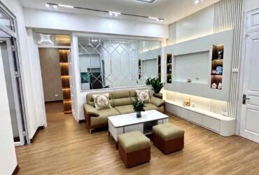 bán căn hộ mặt phố vũ phạm hàm DT 57m giá 5,75 tỷ lô góc