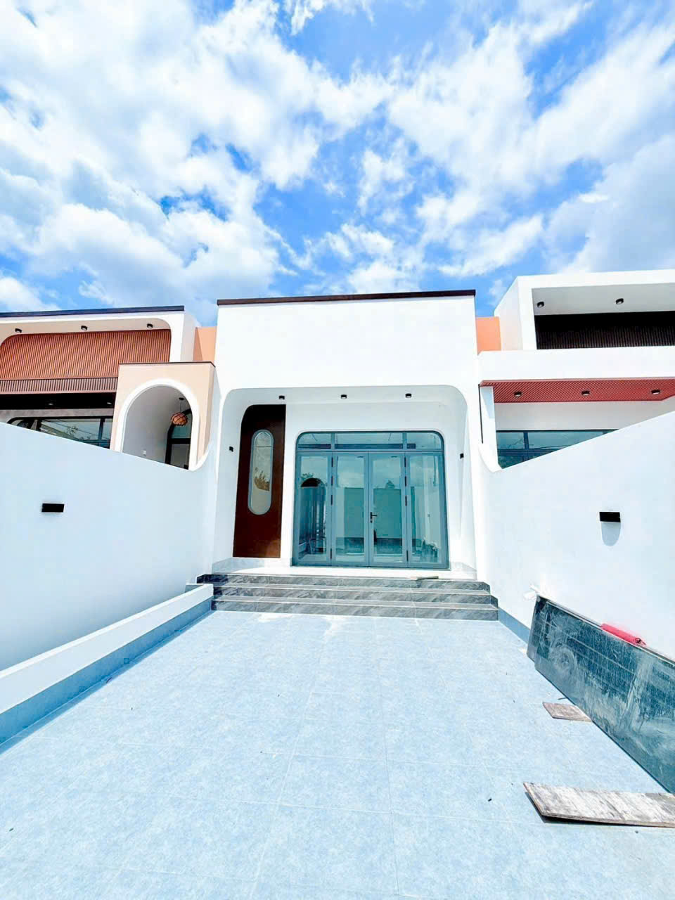 ĐẦU NĂM MỚI – SẴN NHÀ MỚI  NHIỀU MẪU NHÀ & ĐẤT ĐẸP GẦN ĐH TRÀ VINH