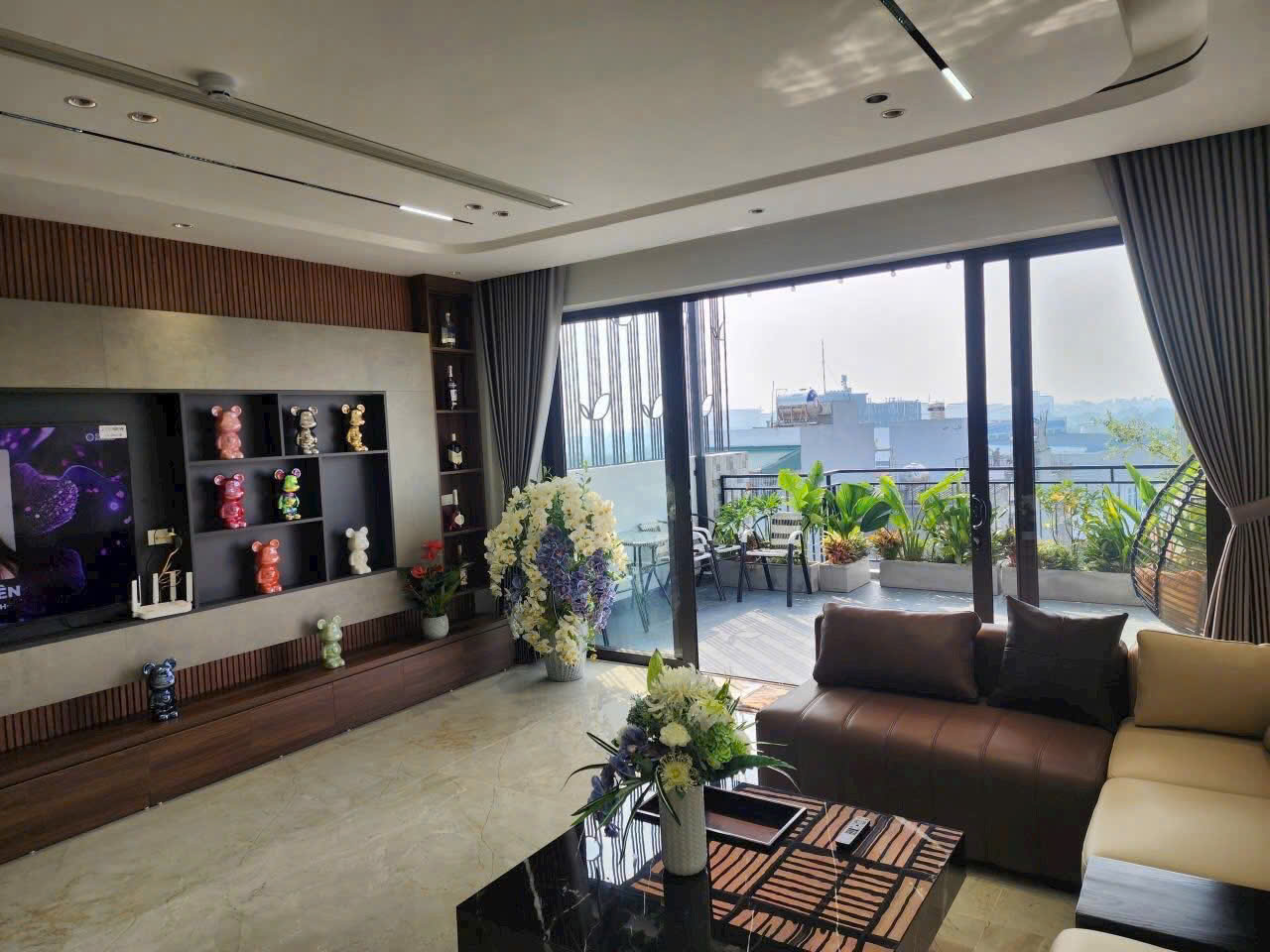 Phân lô Quân đội 918  DT 86m – MT 5m  Nội thất 5*  Gara 3 ô tô  Chỉ nhích 27 tỷ