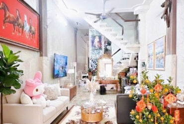 Nhà hẻm Ô tô Cách Mạng Tháng Tám – QUẬN TÂN BÌNH – 3.8 x 18 m – 19 tỷ