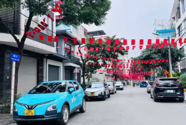 Chủ nhà xoè quạt quá tay nên gả sớm căn nhà phố Ô Cách  Xây mới 5 tầng  DT 33m – MT 6,2m  Chỉ 9,1 tỷ