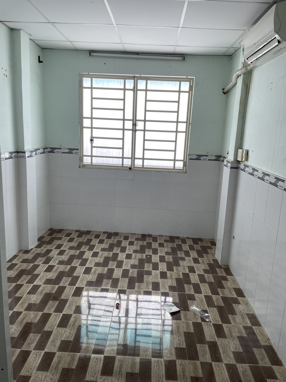 CHO THUÊ NHÀ MẶT TIỀN TRUNG TÂM QUẬN 3