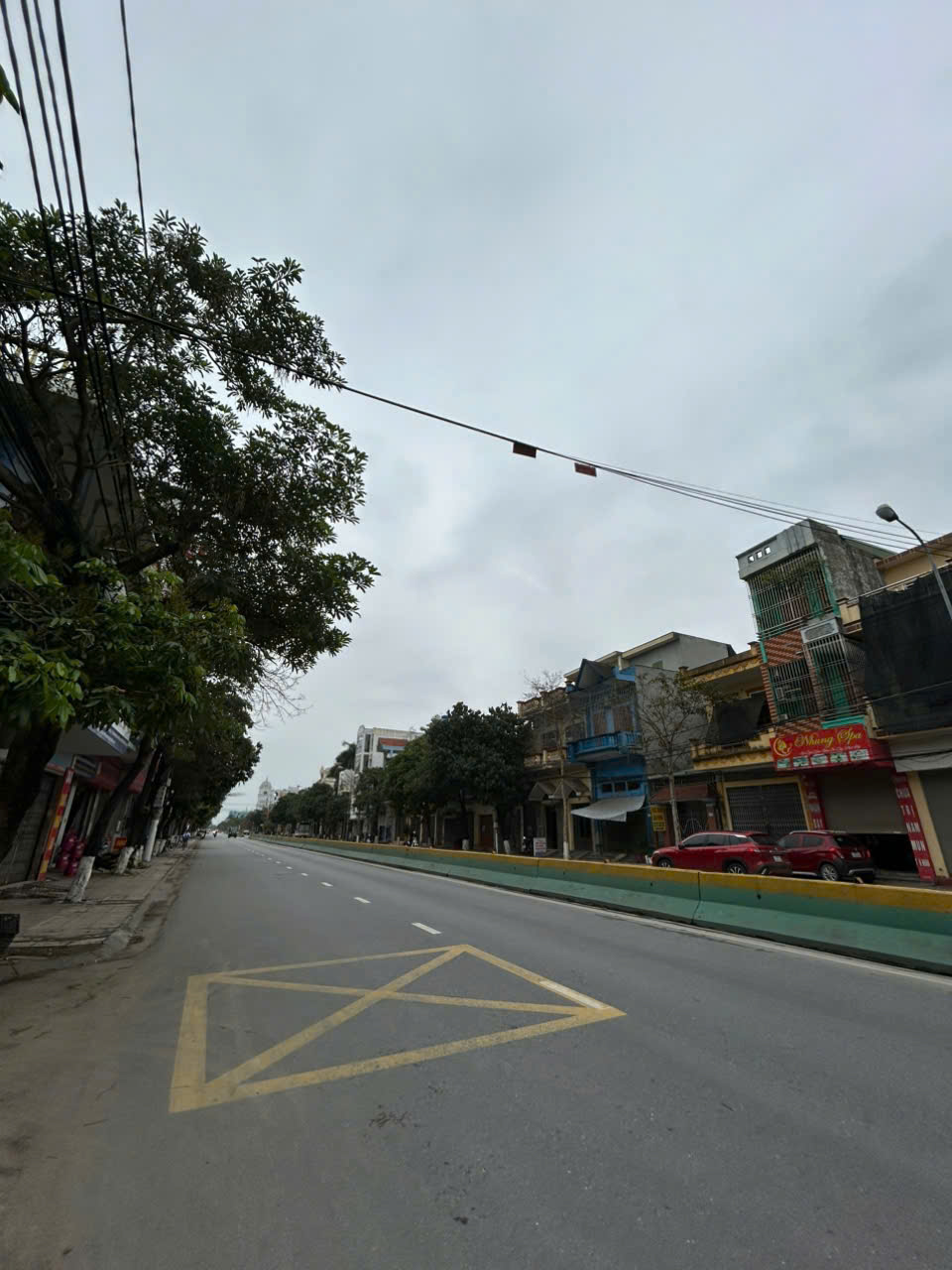 chủ ngột thở cần bán nhanh lô đất mặt đường Long Hưng gần chợ đầu mối và trường học, trạm y tế