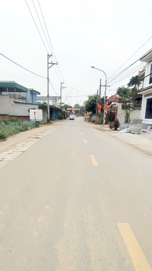 Bán rẻ mảnh đất 105m2 gần Hòa Lạc, kinh doanh trọ cực đỉnh