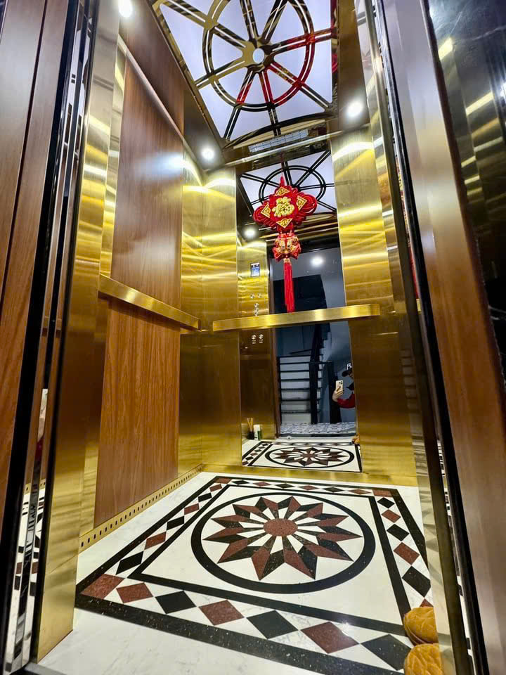 🌟NHÀ NGHỆ SĨ ĐỘC BẢN – PHỐ NGUYỄN HY QUANG – 47M² – MT 7M – Ô TÔ VÀO NHÀ – 27,5 TỶ