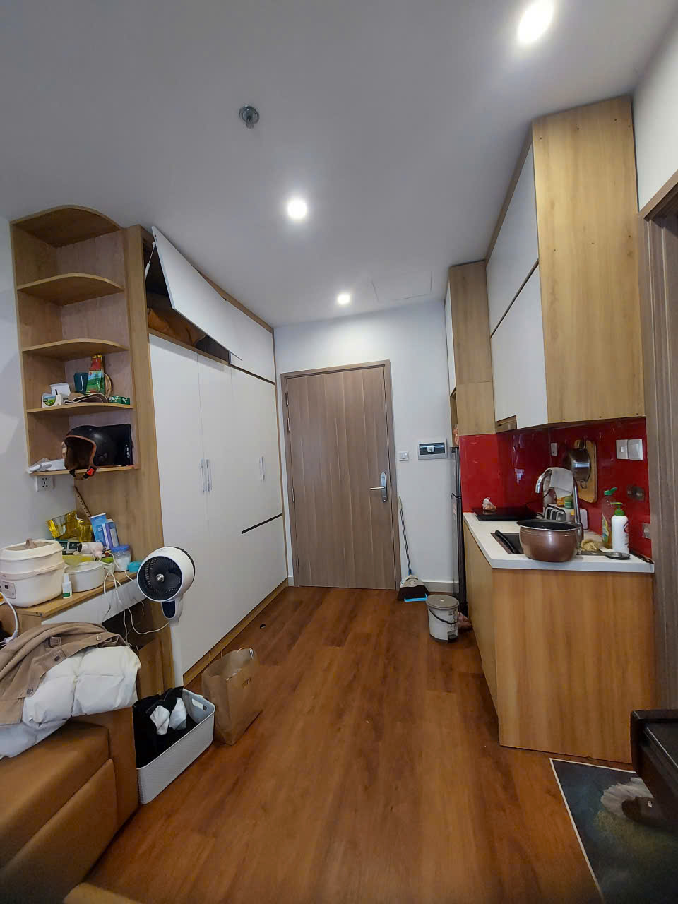 CHO THUÊ STUDIO FULL NỘI THẤT – TÒA S302 VINHOMES SMART CITY – VIEW HỒ ĐIỀU HÒA