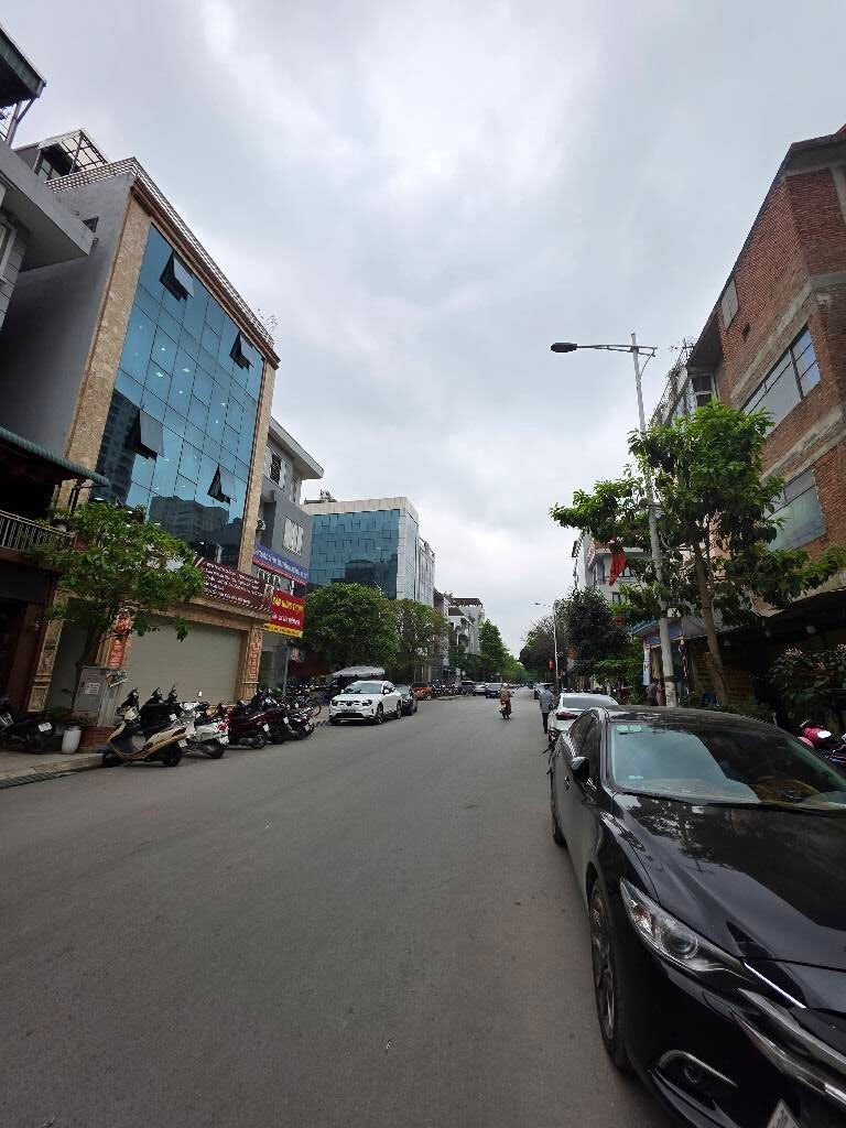 SIÊU PHẨM NHÀ LIỀN KỀ – KINH DOANH ĐỈNH CAO – PHƯỜNG VIỆT HƯNG 80M2- 4 TẦNG- Nhô 20 Tỷ