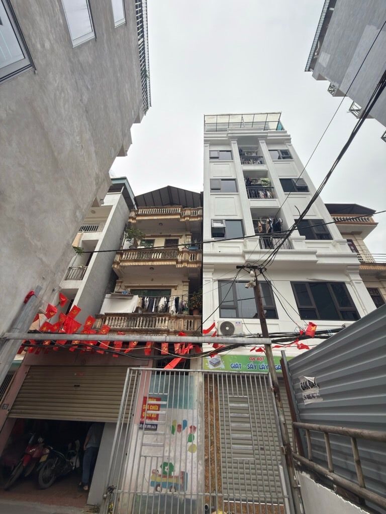 Bán nhà Xuân Đỉnh ngõ thông oto 79m2- 3 tầng- giá 13 tỷ.