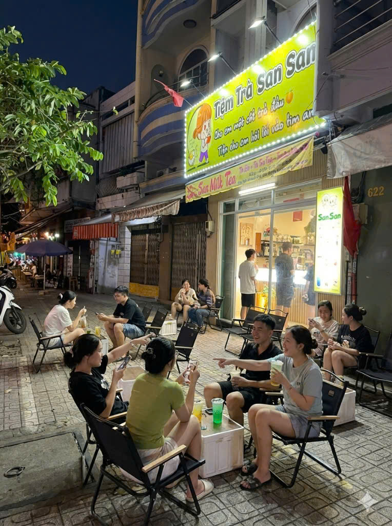 TUYỂN NHÂN VIÊN PHỤC VỤ – PHA CHẾ (KHÔNG PHÂN BIỆT GIỚI TÍNH). lương hấp dẫn