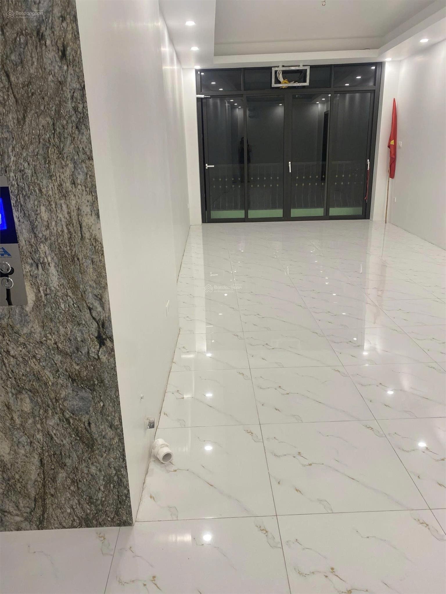 CHO THUÊ TỪ TẦNG 1 – 4 (04 TẦNG) TẠI TOÀ NHÀ SỐ 281 PHƯƠNG MAI – 62m²/TẦNG – THANG MÁY