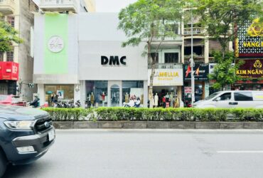 nhà mặt phố Nguyễn Văn Cừ, mặt tiền 13m, nở hậu, dòng tiền ổn định, full thổ cư