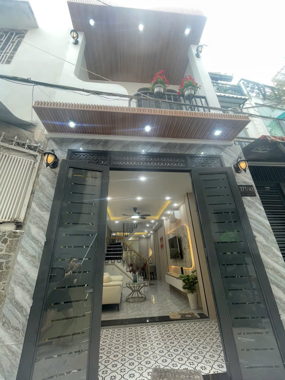 NHÀ MỚI XÂY ĐẸP – FULL NỘI THẤT CAO CẤP – DỌN VÀO Ở NGAY TẠI PHAN VĂN TRỊ, BÌNH THẠNH