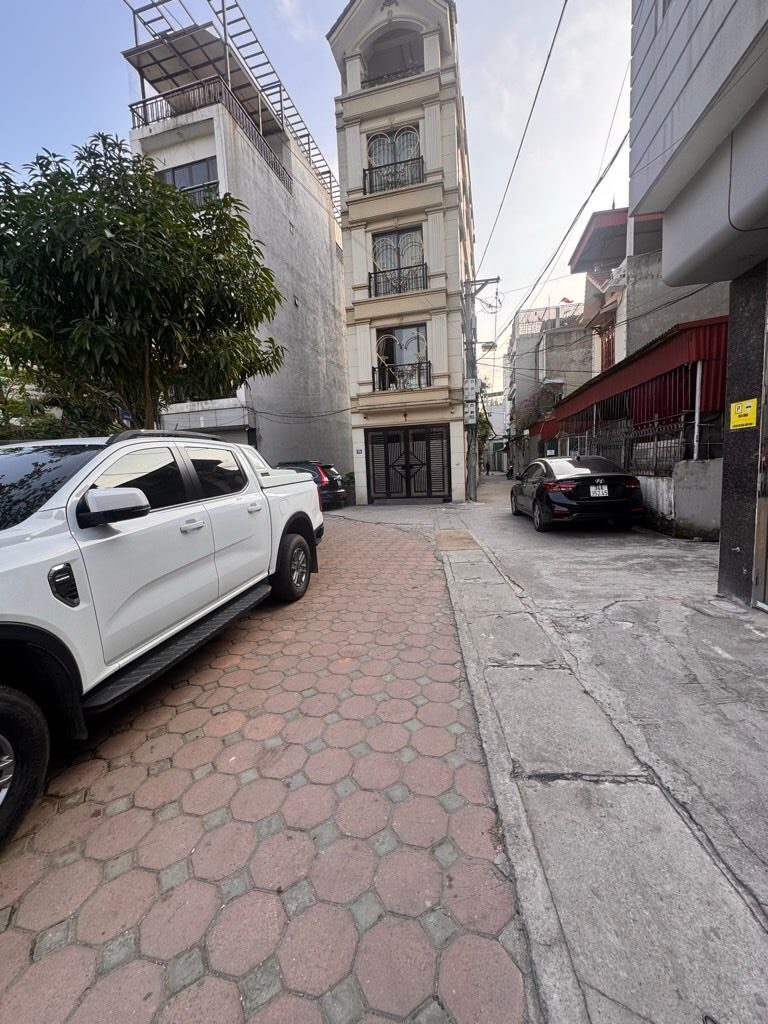 ( 0372311369 MÔI GIỚI SỐ 1 LONG BIÊN) BÁN NHÀ VIEW HỒ – Ô TÔ TRÁNH – KINH DOANH ĐỈNH – GẦN VINHOMES