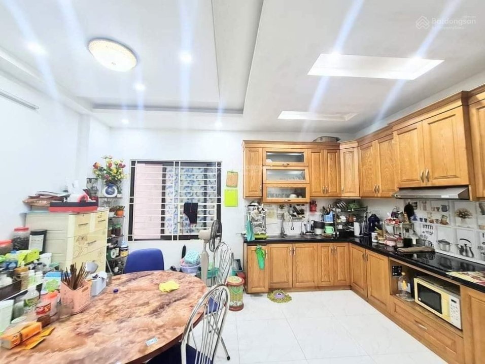 Bán nhà Kim giang dt 45m2 x5T, ngõ rộng,thoáng,gần phố,giá chỉ 8,25 tỷ,sđcc